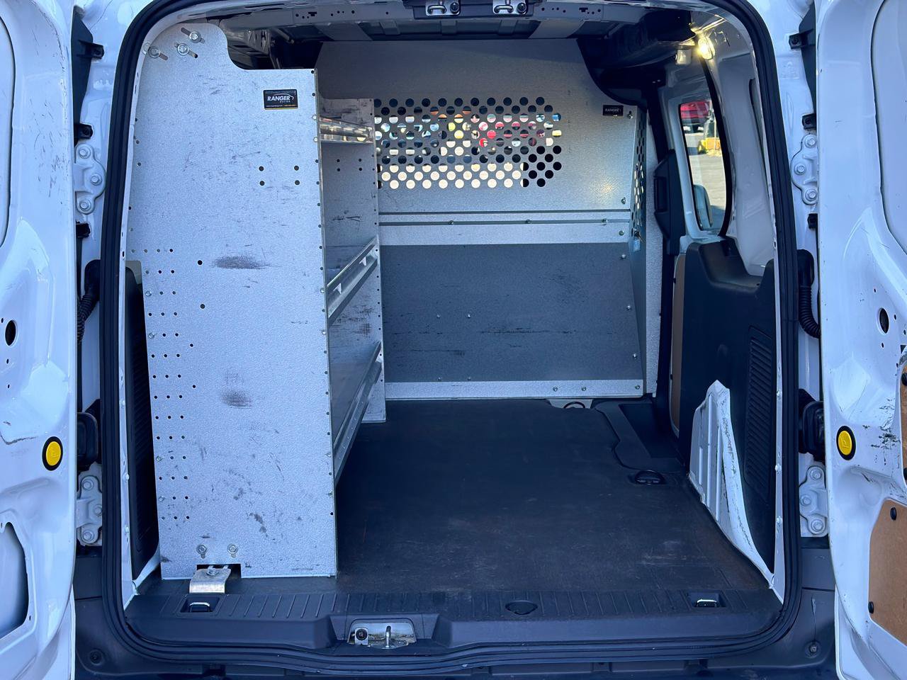 Used 2017 Ford Transit Connect XL FWD image 5