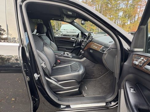 Used 2019 Mercedes-Benz GLS 450 4MATIC image 23