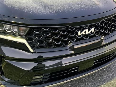 Used 2023 Kia Sorento EX w/ Panoramic Sunroof Package image 28