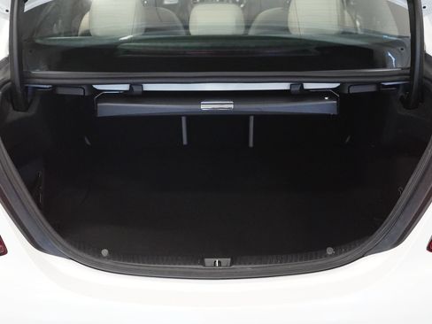 Certified 2020 Mercedes-Benz C 300 4MATIC Sedan image 31