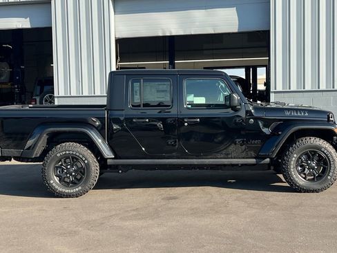 New 2026 Jeep Gladiator Willys image 3