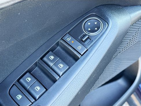 New 2026 Kia Seltos LX image 8