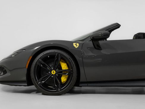 Used 2025 Ferrari 296 GTS image 15