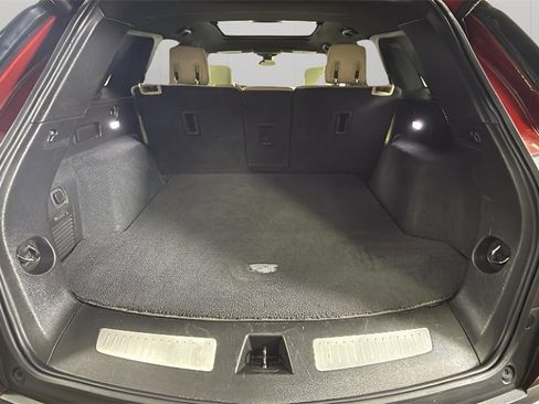 Used 2018 Cadillac XT5 Luxury w/ Driver Awareness Package image 27