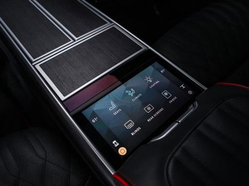 New 2025 Land Rover Range Rover SV image 42