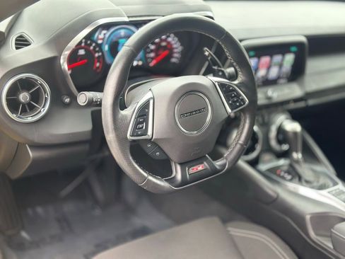 Used 2017 Chevrolet Camaro SS image 10