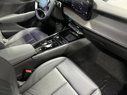 New 2026 Audi Q3 quattro 2.0T AWD/4WD image 15