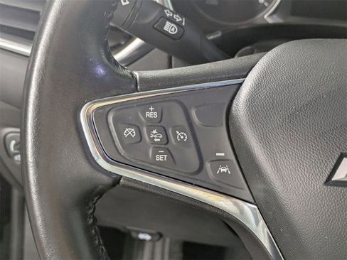 Used 2021 Chevrolet Equinox LT image 18