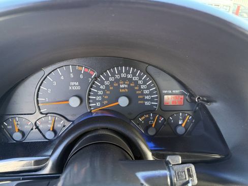 Used 2001 Pontiac Firebird Trans Am RWD image 17