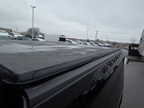 Used 2022 Chevrolet Silverado 1500 LT image 14