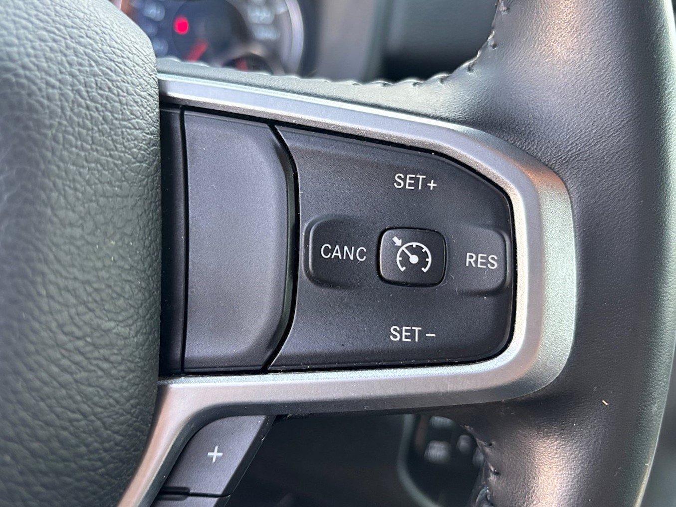 Used 2022 RAM 1500 Big Horn AWD/4WD image 34