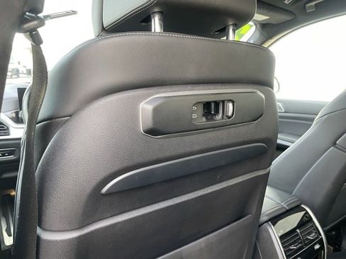 Certified 2024 BMW X7 xDrive40i w/ M Sport Package image 10