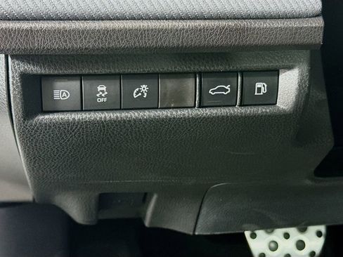 Certified 2025 Toyota Camry SE image 10