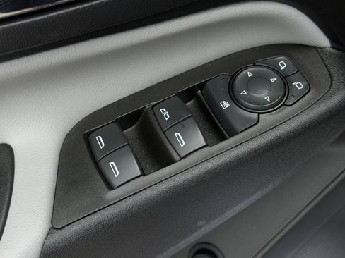 Used 2022 Chevrolet Equinox LT FWD image 25
