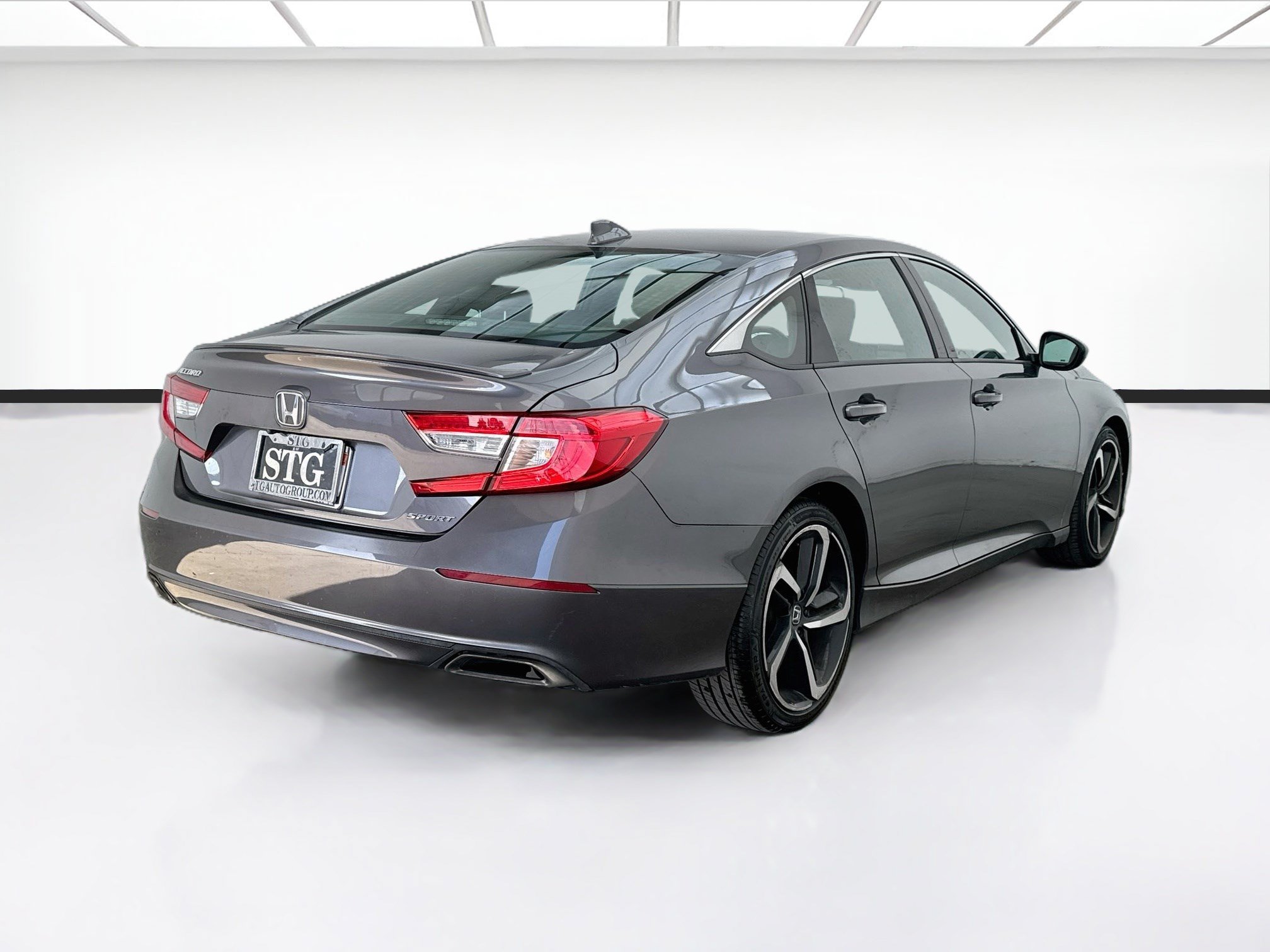 Used 2019 Honda Accord Sport image 4