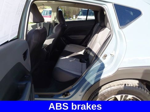 Used 2024 Subaru Crosstrek 2.0i Premium AWD/4WD image 19