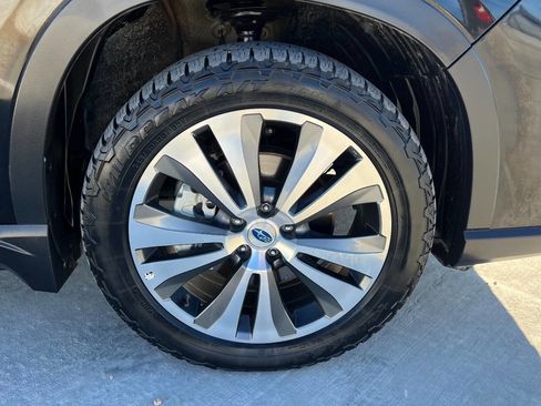 Used 2019 Subaru Ascent Limited image 28