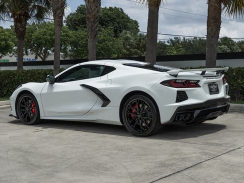 Used 2025 Chevrolet Corvette Stingray Preferred Cpe w/ Z51 Performance Package RWD image 4