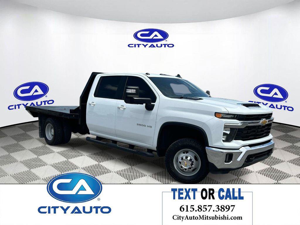 Used 2024 Chevrolet Silverado 3500 LT w/ Convenience Package AWD/4WD image 1