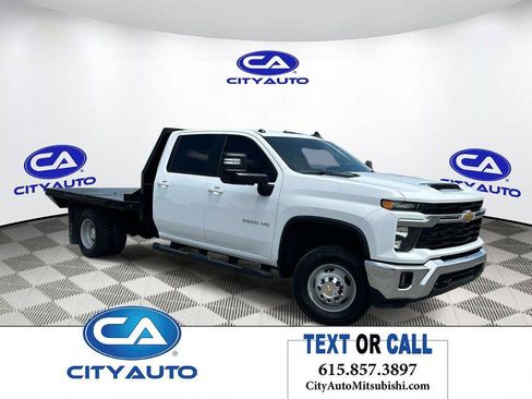 Used 2024 Chevrolet Silverado 3500 LT w/ Convenience Package AWD/4WD image 1