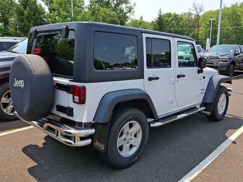 Used 2017 Jeep Wrangler Unlimited Sport w/ Quick Order Package 24S AWD/4WD image 5