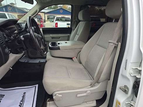 Used 2011 Chevrolet Silverado 2500 LT image 9