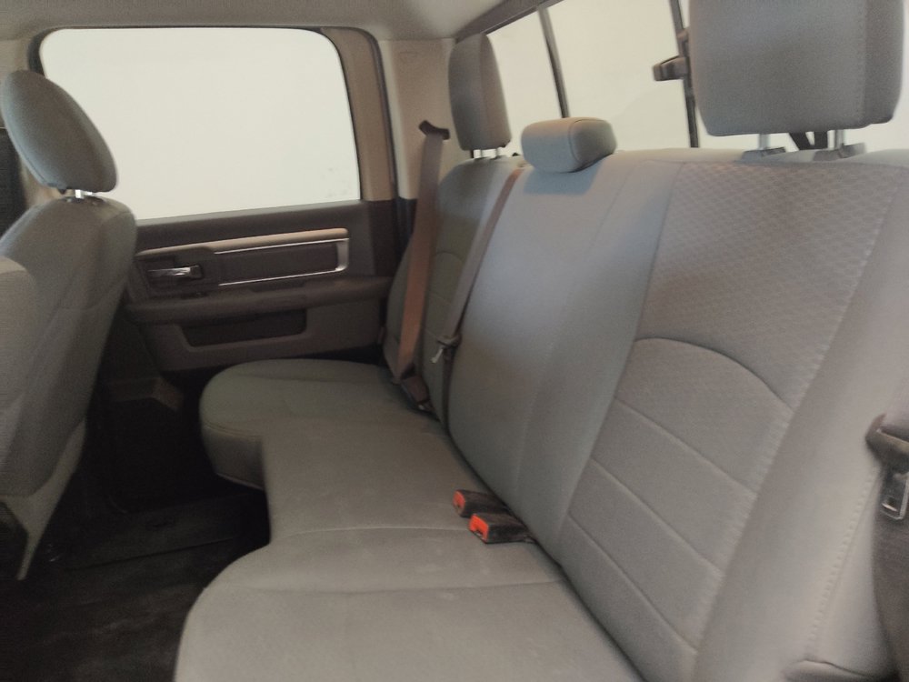 Used 2019 RAM 1500 Classic SLT w/ Protection Group AWD/4WD image 18
