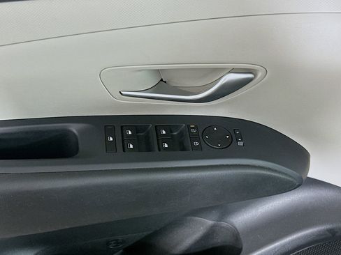 Used 2025 Hyundai Tucson SEL FWD image 15