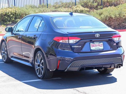 Used 2012 Toyota Prius Three FWD image 5