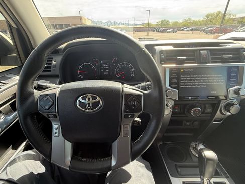Used 2020 Toyota 4Runner SR5 Premium w/ Moonroof Package AWD/4WD image 22