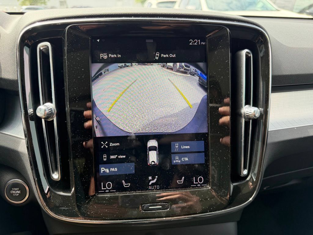 Used 2019 Volvo XC40 T5 Momentum AWD/4WD image 28