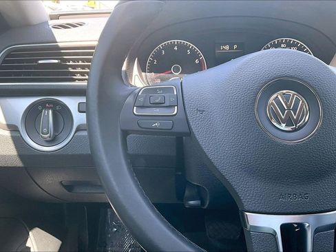 Used 2014 Volkswagen Passat 1.8T Wolfsburg Edition FWD image 24