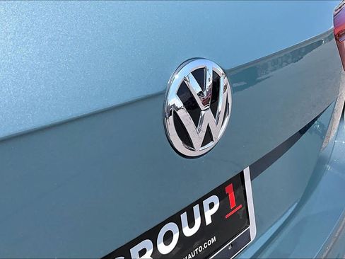 Used 2020 Volkswagen Tiguan SE w/ Panoramic Sunroof Package FWD image 10