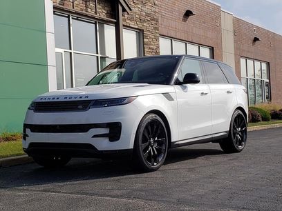 New 2025 Land Rover Range Rover Sport SE