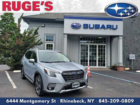 Used 2022 Subaru Forester Touring AWD/4WD image 1