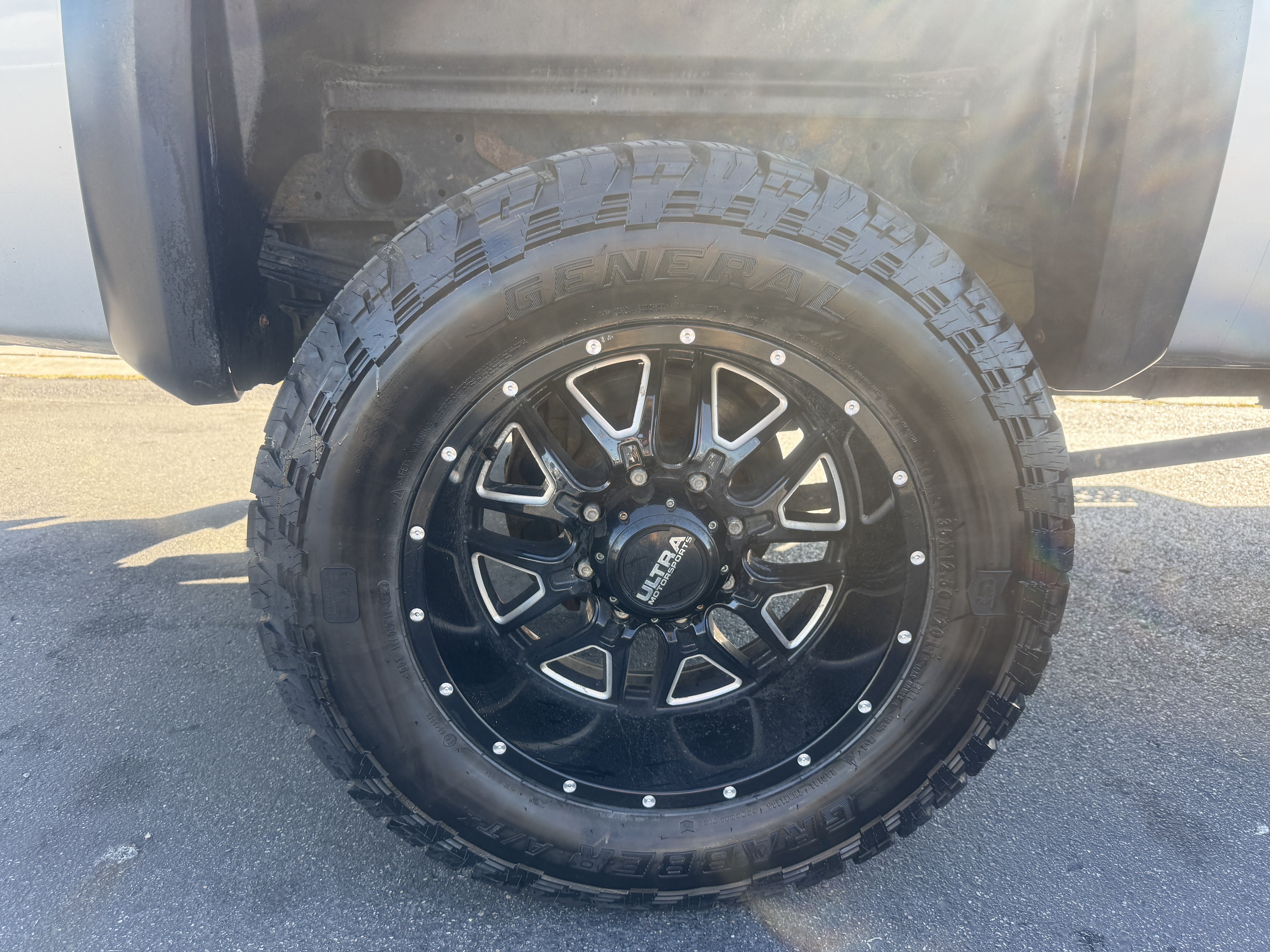 Used 2014 Chevrolet Silverado 2500 LT w/ Z71 Appearance Package AWD/4WD image 26
