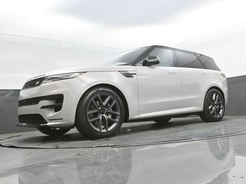New 2026 Land Rover Range Rover Sport Dynamic SE AWD/4WD image 28