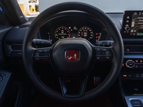 Used 2025 Honda Civic Type R image 16