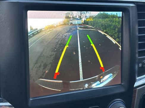 Used 2018 RAM 3500 Laramie image 19