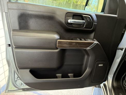 Used 2020 Chevrolet Silverado 1500 RST image 12