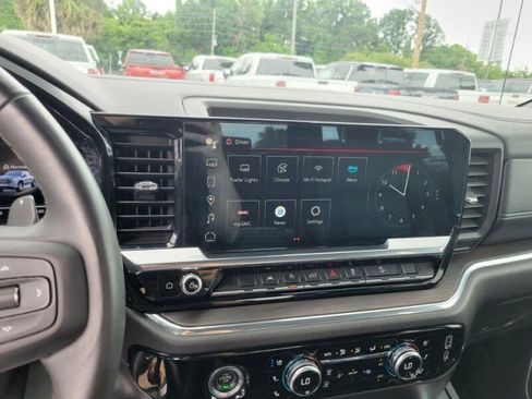 Used 2023 GMC Sierra 1500 SLT w/ SLT Premium Package image 18