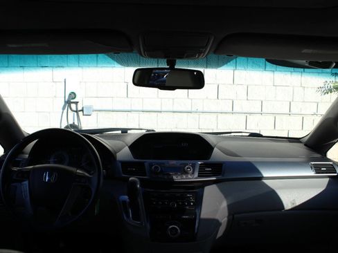 Used 2011 Honda Odyssey EX-L image 19