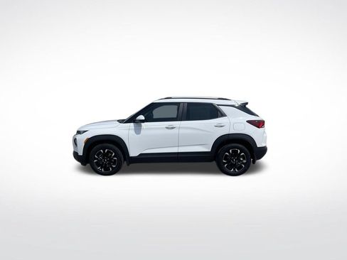 Used 2023 Chevrolet TrailBlazer LT w/ Convenience Package FWD image 2