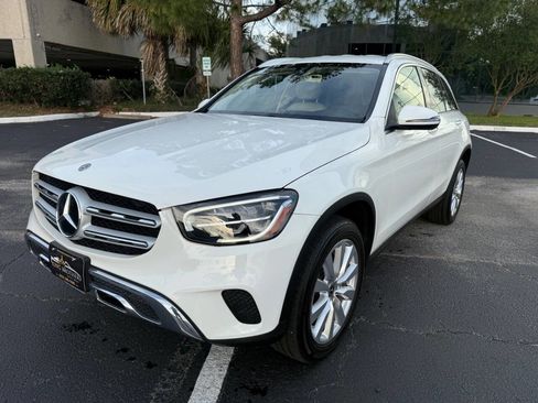 Used 2020 Mercedes-Benz GLC 300 image 4