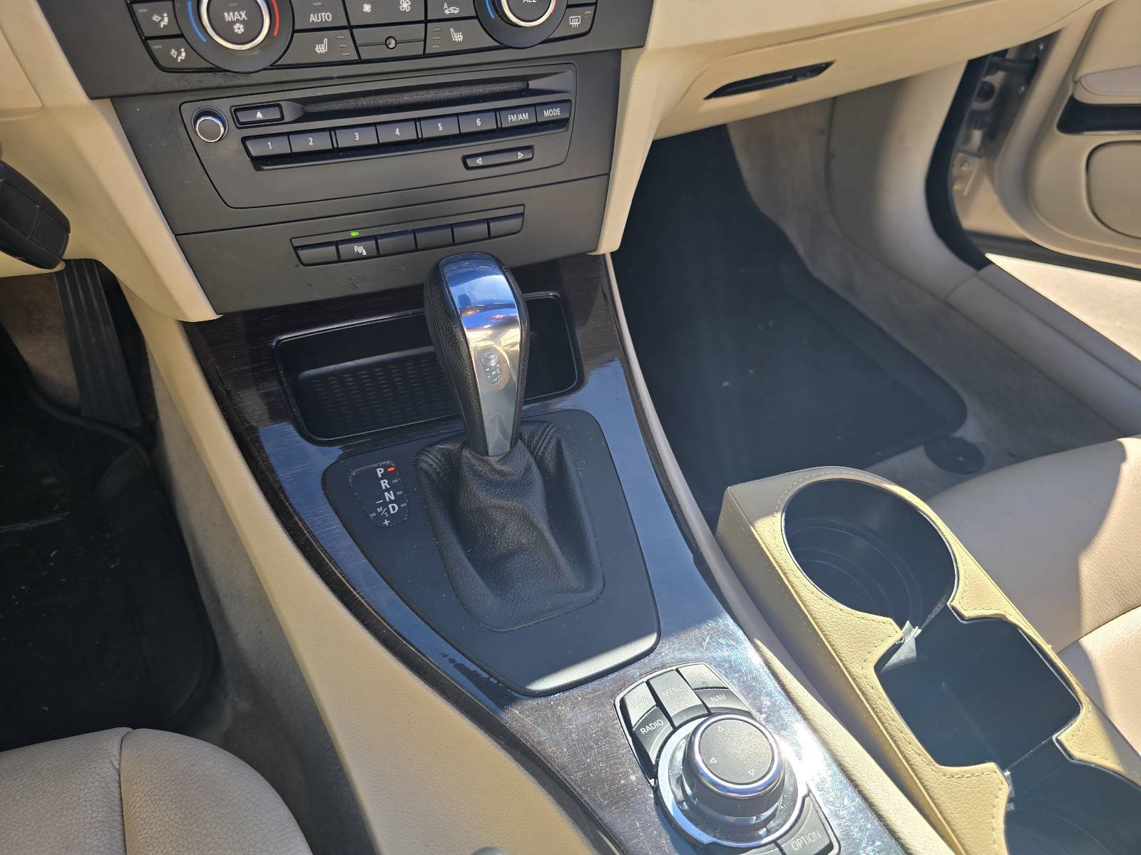 Used 2012 BMW 328i Convertible RWD image 21
