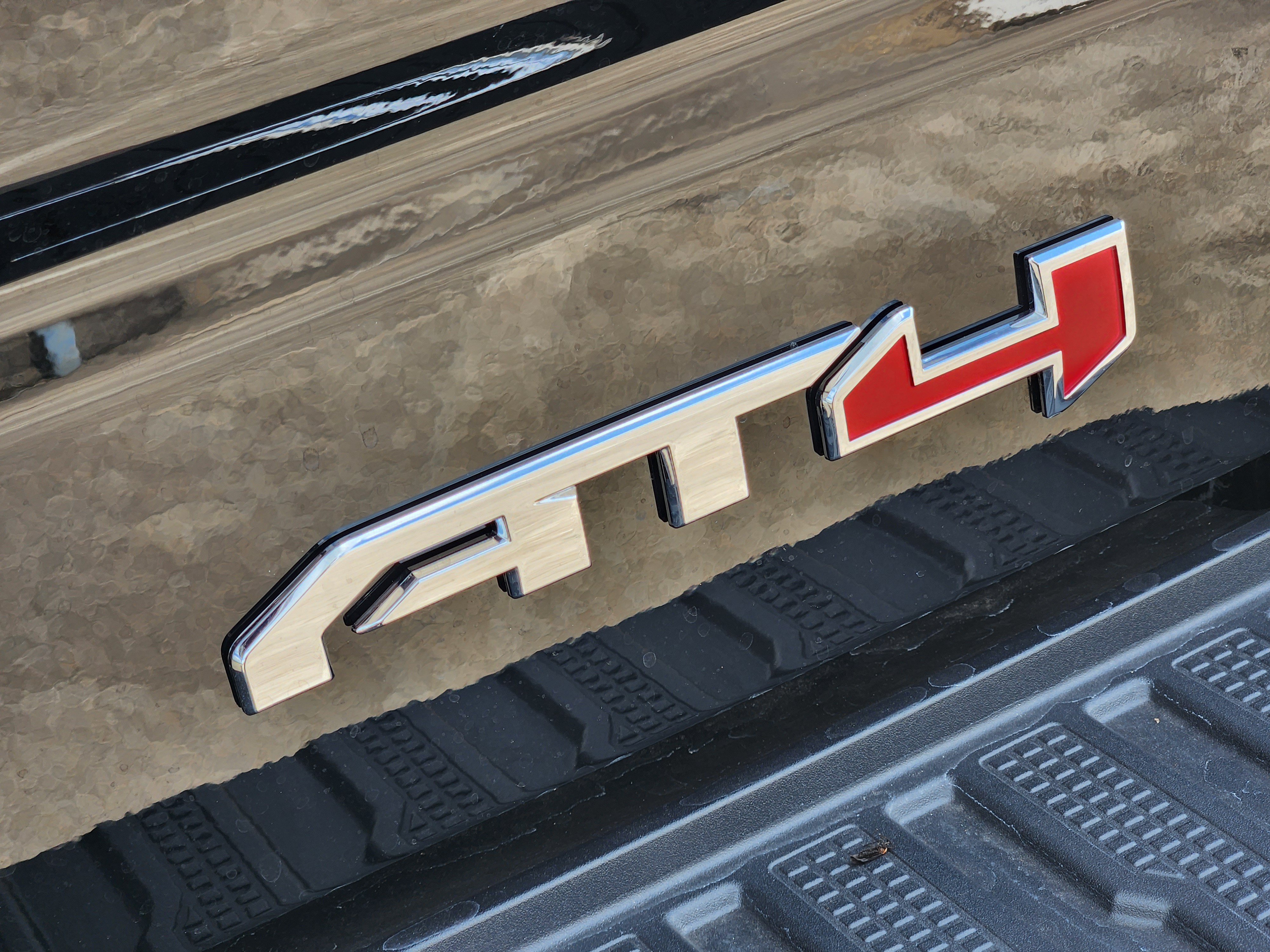 New 2026 GMC Sierra 1500 AT4 w/ AT4 Premium Package AWD/4WD image 8