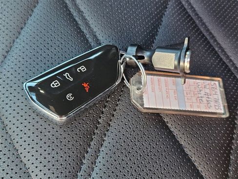 Used 2025 Volkswagen Atlas Cross Sport SE image 27