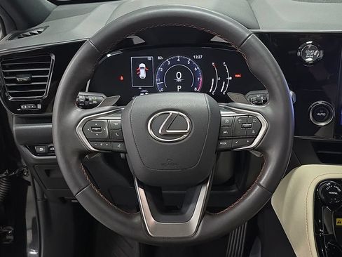 Used 2024 Lexus NX 250 FWD image 13