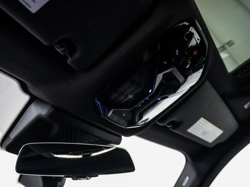 Used 2025 BMW 530i RWD image 28