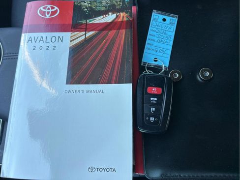 Used 2022 Toyota Avalon Limited w/ Advanced Safety Package FWD image 19